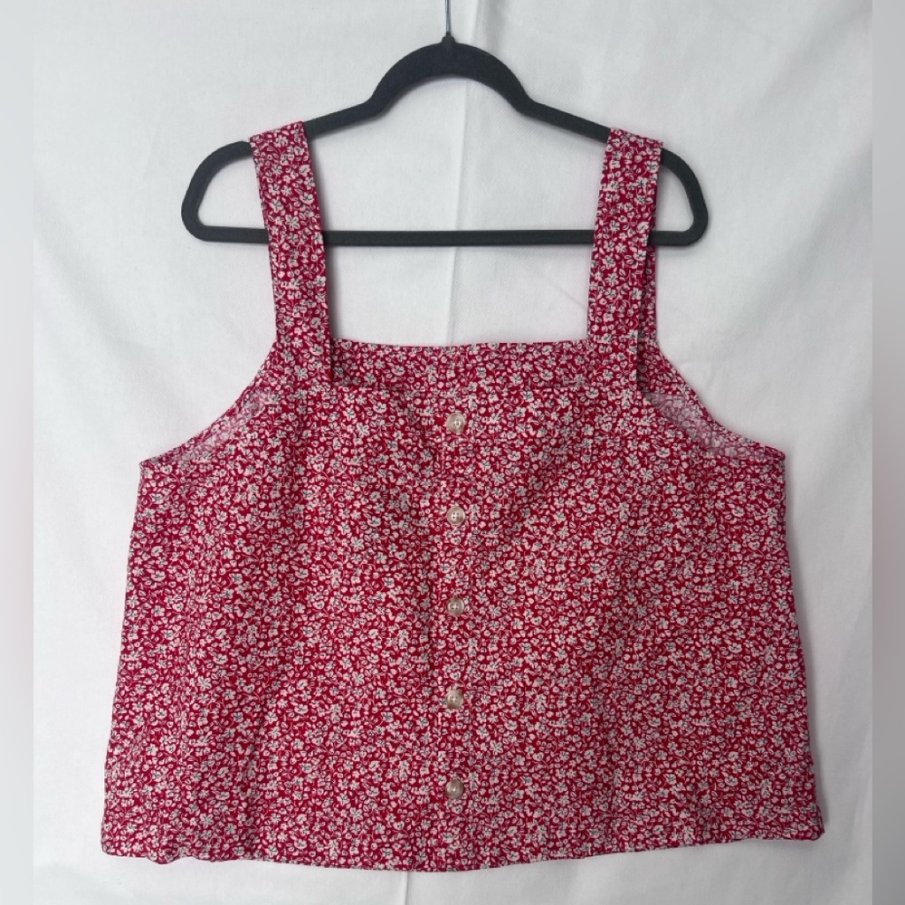 Torrid Red Floral Tank Top. NWT 1X